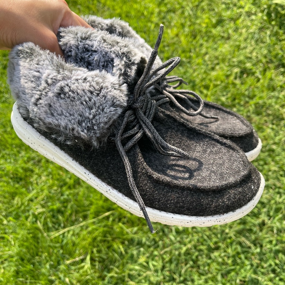 Hey Dude Britt Black Sneakers